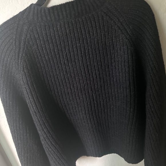 Cardigan - Picture 3 of 6